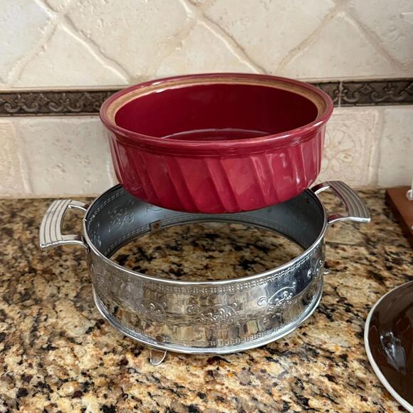 Red Round Ceramic Casserole Baking Dish w/Lid In Stainless Steel w/Handles USA - Picture 5 of 16